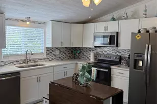 1712 NE King St, Steinhatchee, FL 32359 - Photo 4