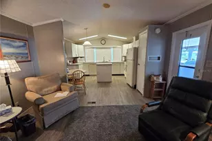 6311 Balmy Ln, Zephyrhills, FL 33542 - Photo 10