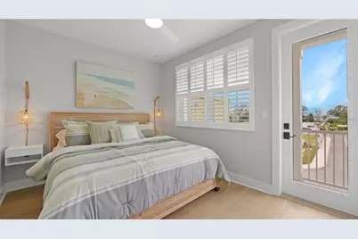 111 4th Street S, Bradenton Beach, FL 34217 - Photo 8