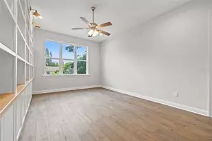 625 38th Ave N, Saint Petersburg, FL 33704 - Photo 38