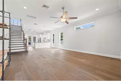 625 38th Avenue N, Saint Petersburg, FL 33704 - Photo 8