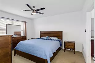 8106 Bilston Village Ln, Gibsonton, FL 33534 - Photo 10