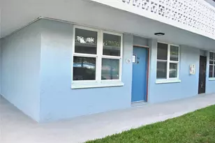 4880 Locust St NE, Saint Petersburg, FL 33703 - Photo 2