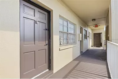 1000 49th Street N #214, Saint Petersburg, FL 33710 - Photo 2