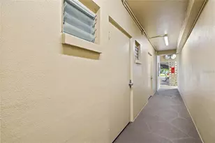 1000 49th Street N, Saint Petersburg, FL 33710 - Photo 26