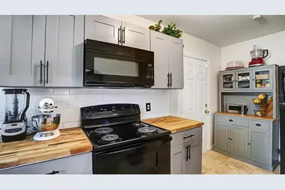 2010 E Ida Street, Tampa, FL 33610 - Photo 14