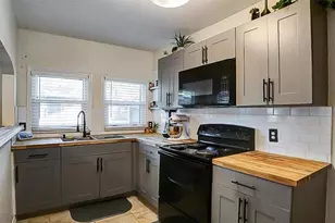 2010 E Ida St, Tampa, FL 33610 - Photo 10