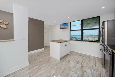 7300 Sun Island Drive S #706, South Pasadena, FL 33707 - Photo 8