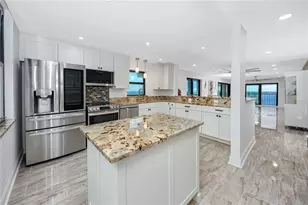 7300 Sun Island Dr S, South Pasadena, FL 33707 - Photo 4