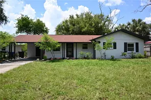 8609 Driftwood Dr, Tampa, FL 33615 - Photo 1