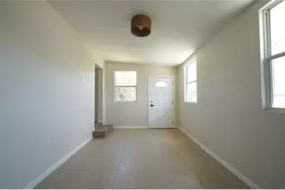 107 E Spruce Street, Tarpon Springs, FL 34689 - Photo 6