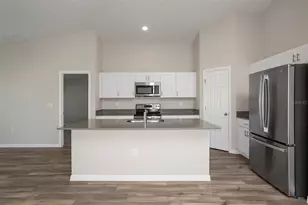 36800 Sagemoor Dr, Zephyrhills, FL 33541 - Photo 2