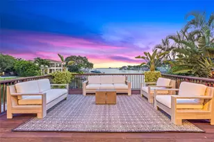 1365 Brightwaters Blvd NE, Saint Petersburg, FL 33704 - Photo 6