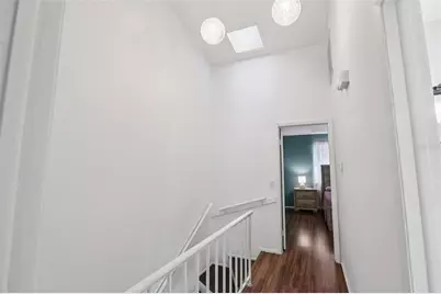 9456 Forest Hills Circle, Tampa, FL 33612 - Photo 12