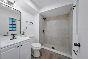 17815 Cranbrook Dr, Lutz, FL 33549 - Photo 10