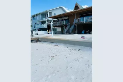 18218 Sunset Boulevard #A, Saint Petersburg, FL 33708 - Photo 8