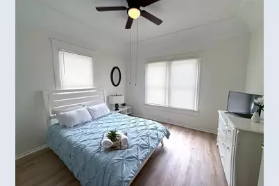 1204 E Emma Street, Tampa, FL 33603 - Photo 2