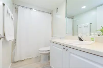 4450 Gulf Boulevard #104, Saint Pete Beach, FL 33706 - Photo 18