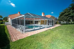 30341 Fairway Dr, Wesley Chapel, FL 33543 - Photo 32