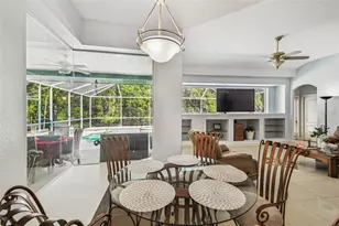 10526 Greencrest Dr, Tampa, FL 33626 - Photo 14