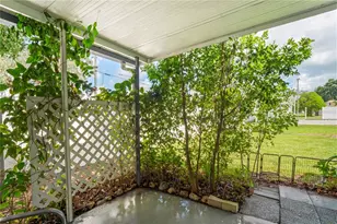 38507 Windflower Ave, Zephyrhills, FL 33542 - Photo 36