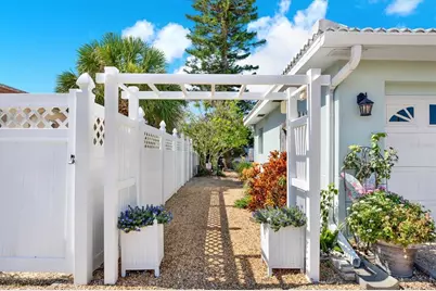 204 45th Avenue, Saint Pete Beach, FL 33706 - Photo 26