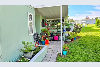 7122 El Greco Street, Zephyrhills, FL 33541 - Photo 4