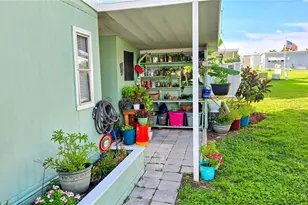 7122 El Greco St, Zephyrhills, FL 33541 - Photo 4