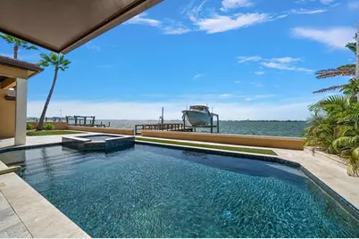 422 55th Avenue, Saint Pete Beach, FL 33706 - Photo 8