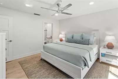 2377 Harbour Oaks Drive, Longboat Key, FL 34228 - Photo 38