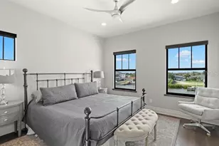 7949 2nd Ave S, Saint Petersburg, FL 33707 - Photo 24