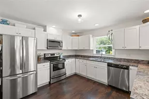 469 38th Ave N, Saint Petersburg, FL 33704 - Photo 12