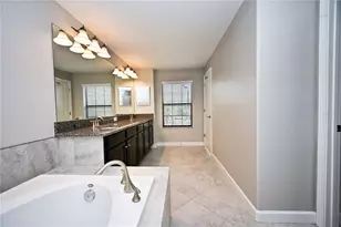 28522 Tranquil Lake Cir, Wesley Chapel, FL 33543 - Photo 26