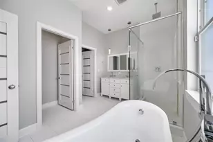 475 36th Ave N, Saint Petersburg, FL 33704 - Photo 14