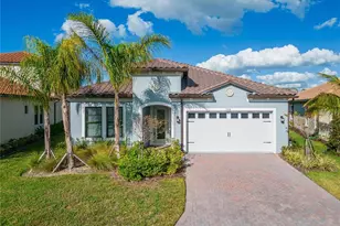 2318 5th St E, Palmetto, FL 34221 - Photo 2