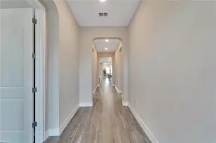 2318 5th St E, Palmetto, FL 34221 - Photo 6