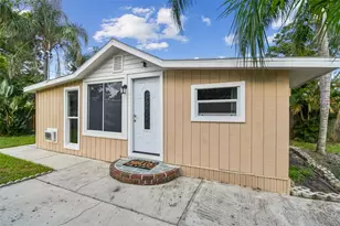 711 Smith St, Clearwater, FL 33756 - Photo 2