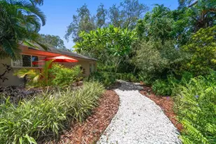 2418 Summerwood Ct, Dunedin, FL 34698 - Photo 36