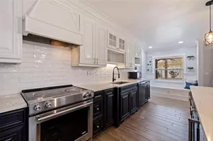 2790 Pinellas Point Dr S, Saint Petersburg, FL 33712 - Photo 14