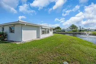 162 Circlewood Dr, Venice, FL 34293 - Photo 30