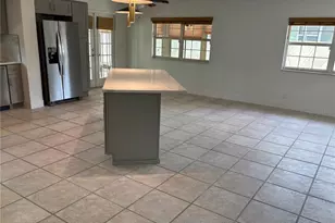 999 38th Ave NE, Saint Petersburg, FL 33704 - Photo 10