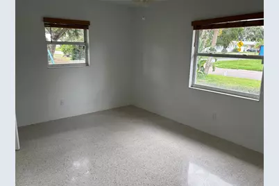 999 38th Avenue NE, Saint Petersburg, FL 33704 - Photo 26