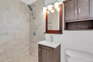 999 38th Ave NE, Saint Petersburg, FL 33704 - Photo 48