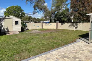 999 38th Ave NE, Saint Petersburg, FL 33704 - Photo 44