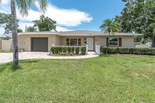 999 38th Ave NE, Saint Petersburg, FL 33704 - Photo 1