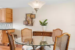 12586 Capri Cir N, Treasure Island, FL 33706 - Photo 12