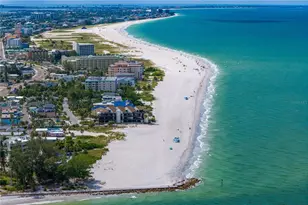 12586 Capri Cir N, Treasure Island, FL 33706 - Photo 42
