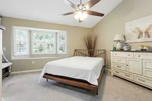 10482 St Tropez Pl, Tampa, FL 33615 - Photo 20