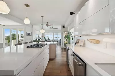 1640 Sea Breeze Drive, Tarpon Springs, FL 34689 - Photo 12