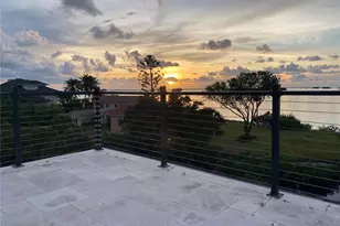 1640 Seabreeze Dr, Tarpon Springs, FL 34689 - Photo 18